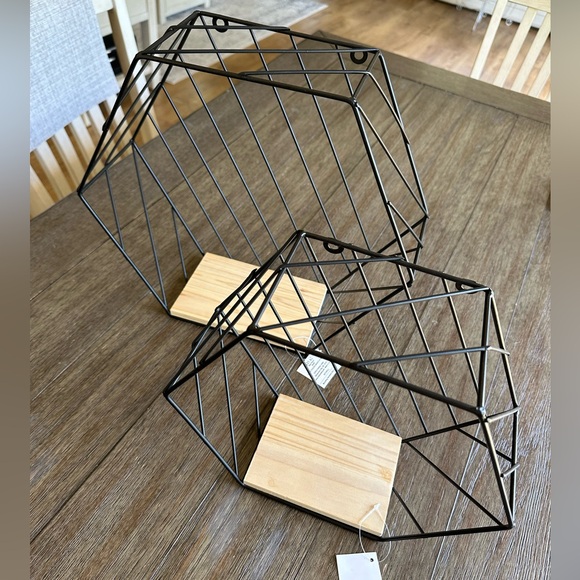 Hexagon Shelves - Picture 6 of 7